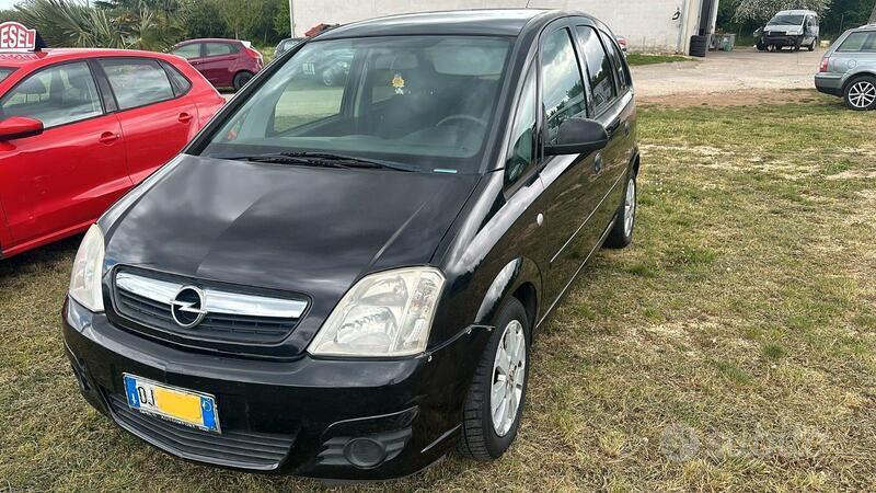Usato 2007 Opel Meriva 1.2 Diesel 75 CV (2.700 €)