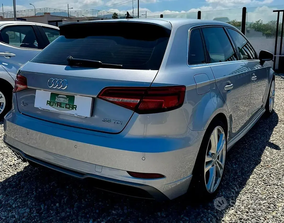 Usata Audi A3 S-Line 150 CV (110 kW) 2020 Grigio Berlina