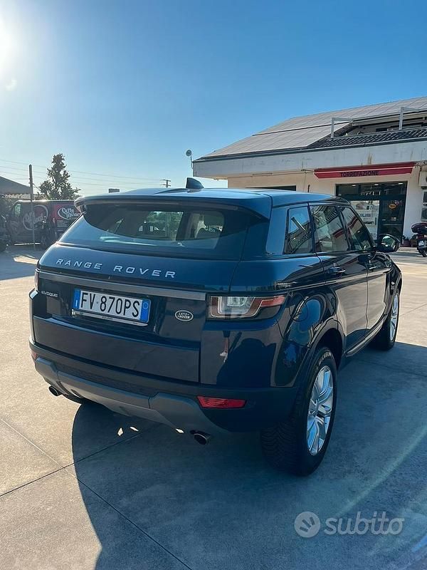 Usata Land Rover Range Rover evoque SE Dynamic 150 CV (110 kW) 2018 Blu SUV