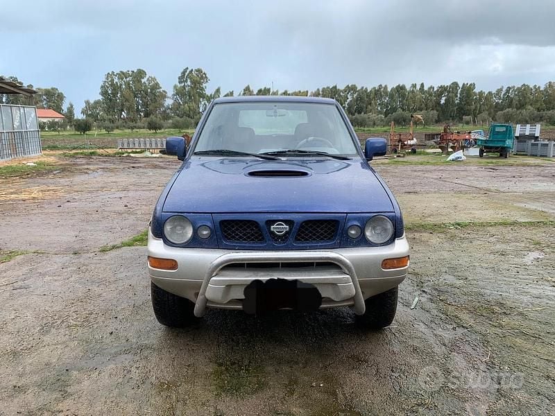 Usata 1997 Nissan Terrano SUV | 6000 € (Cara) - Immagine 1/4