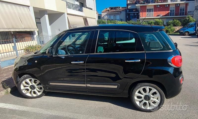 Usata Fiat 500L 2025 Nero Monovolume