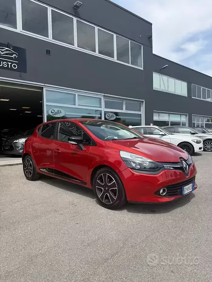 Usata Renault Clio IV 75 CV (55 kW) 2013 Rosso Berlina
