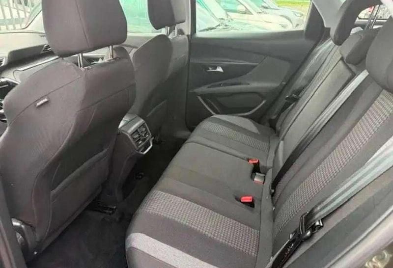 Usata Peugeot 3008 Access 120 CV (88 kW) 2019 Grigio Monovolume