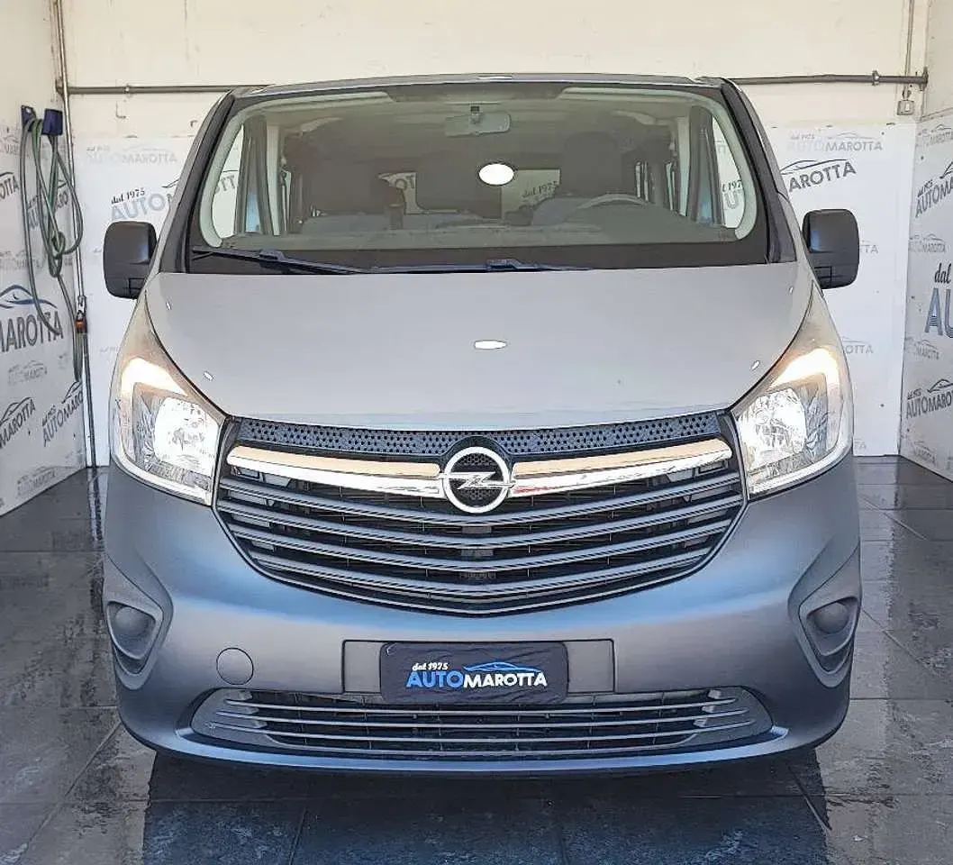 Usata Opel Vivaro S 125 CV (91 kW) 2017 Grigio(met.) Monovolume