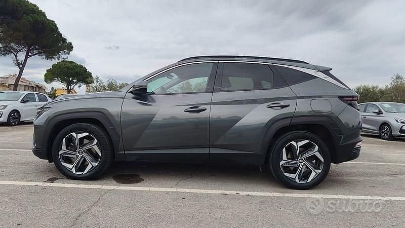 Usata Hyundai Tucson 230 CV (169 kW) 2022 Grigio SUV