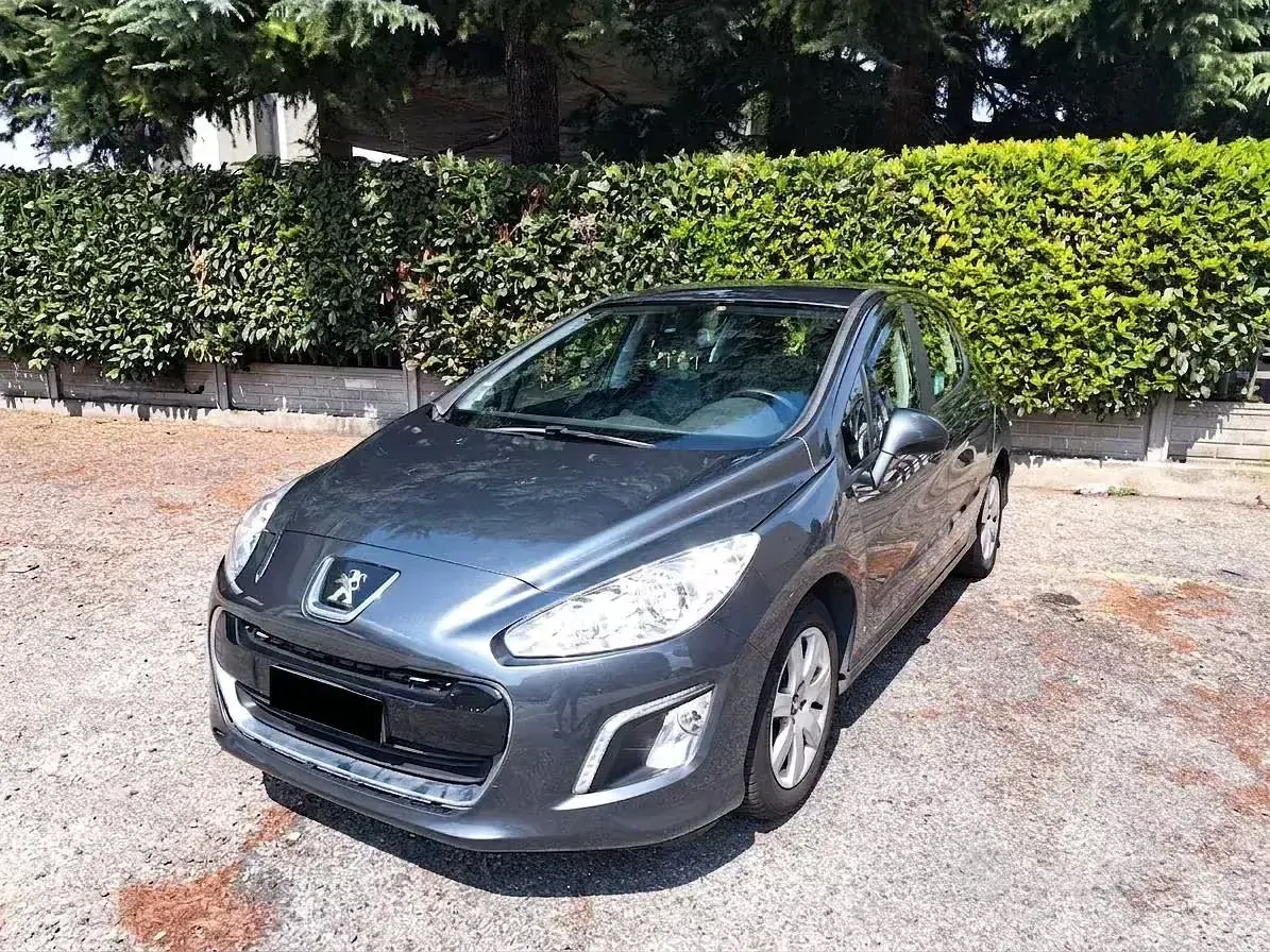 Usata Peugeot 308 120 CV (88 kW) 2012 Berlina