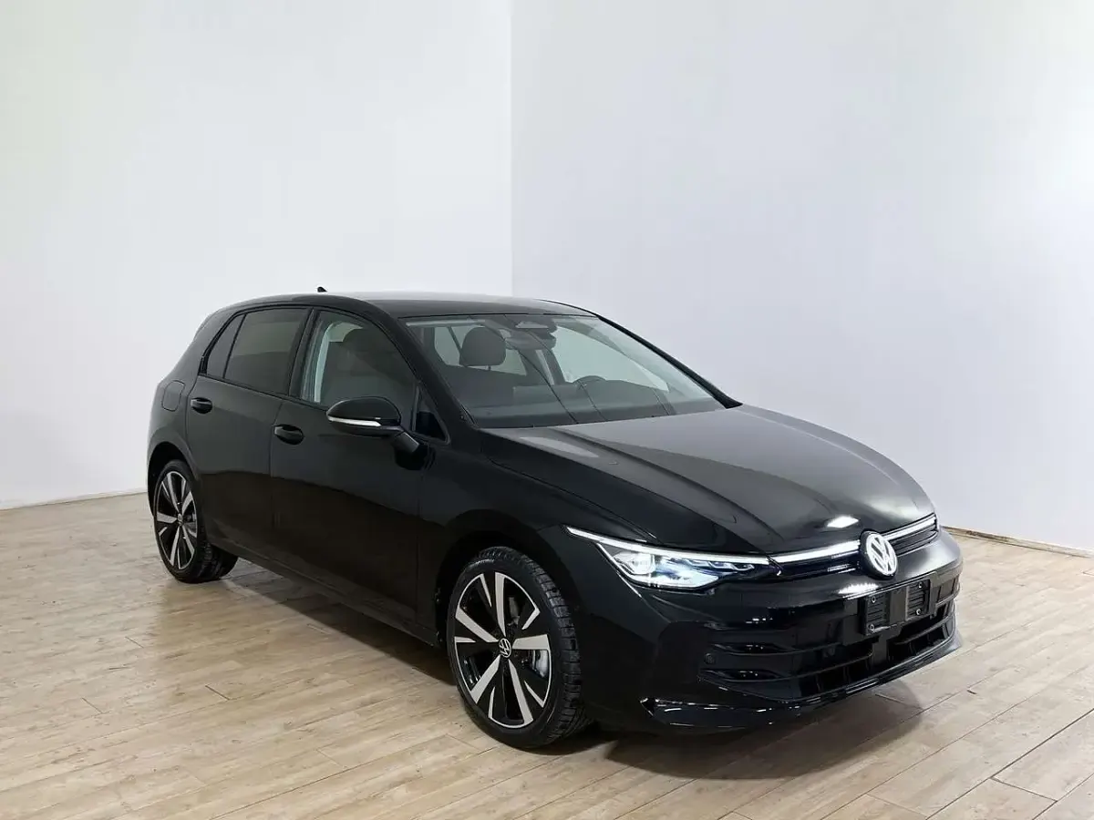 Nuova VW Golf VIII Edition 204 CV (150 kW) 2026 Nero Utilitaria