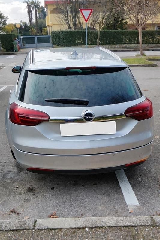 Usata Opel Insignia 136 CV (100 kW) 2017 Grigio Station wagon