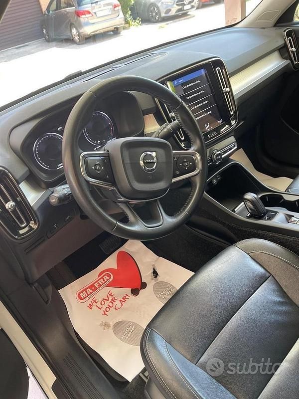 Usata Volvo XC40 Business Edition 150 CV (110 kW) 2019 Bianco SUV