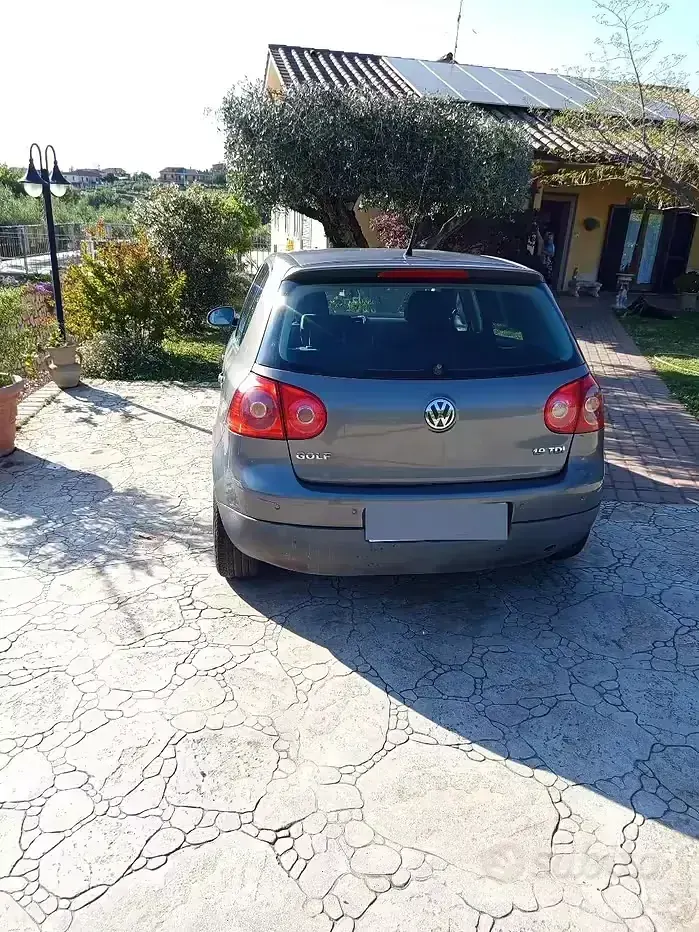 Usata VW Golf VII 105 CV (77 kW) 2013 Grigio Berlina