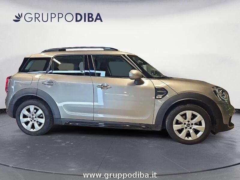 Usata Mini One D Countryman Business 116 CV (85 kW) 2018 Argento SUV
