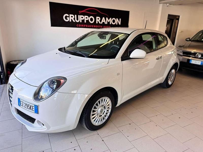 Usata Alfa Romeo MiTo Distinctive 85 CV (62 kW) 2015 Bianco Utilitaria