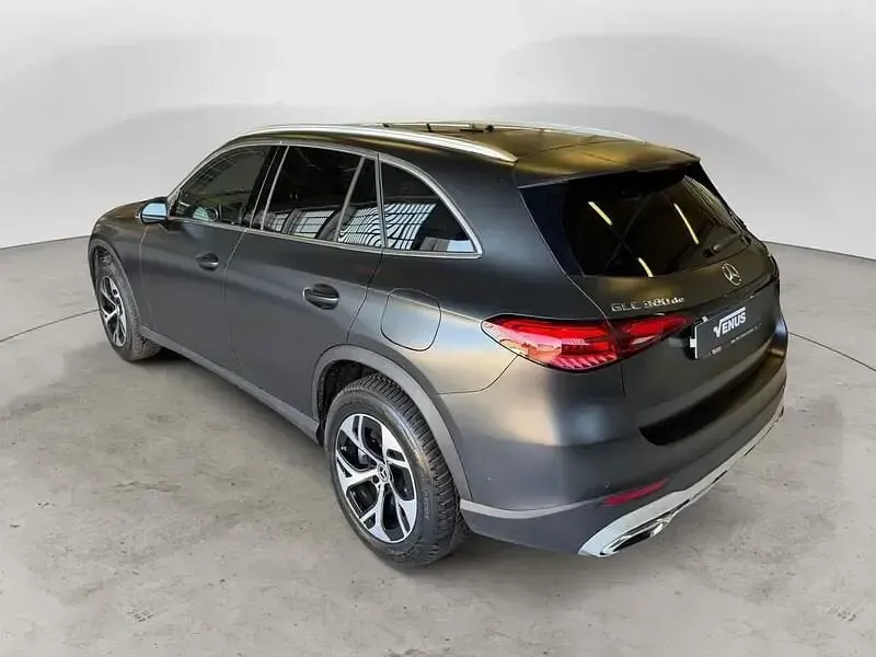 Usata Mercedes GLC300de Advanced Plus 333 CV (244 kW) 2024 Grigio scuro SUV