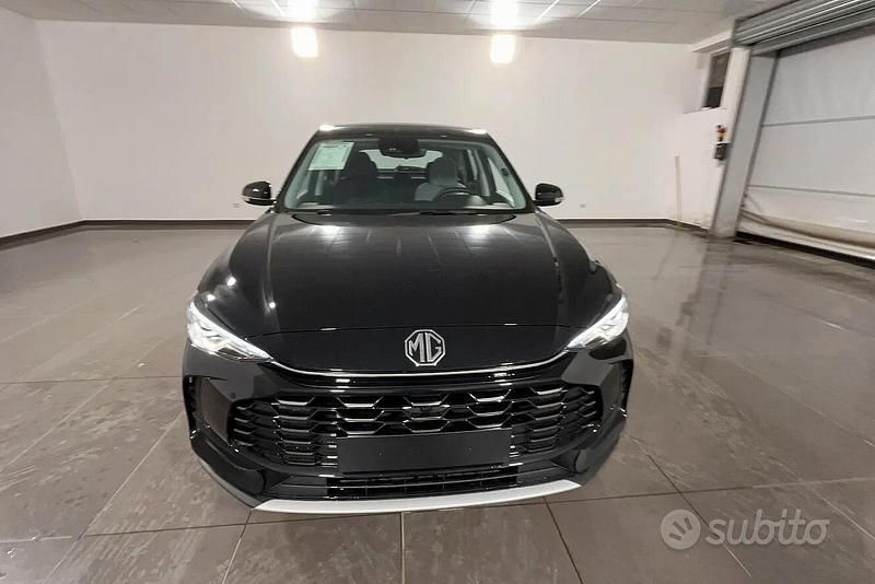Nero Nuova 2025 MG ZS SUV | 17.790 € (Buon prezzo) - Immagine 1/4