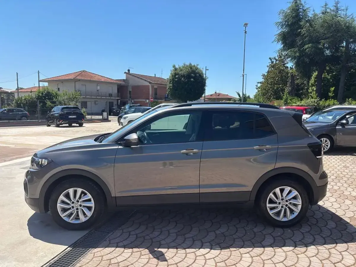 Usata VW T-Cross 116 CV (85 kW) 2020 Grigio SUV