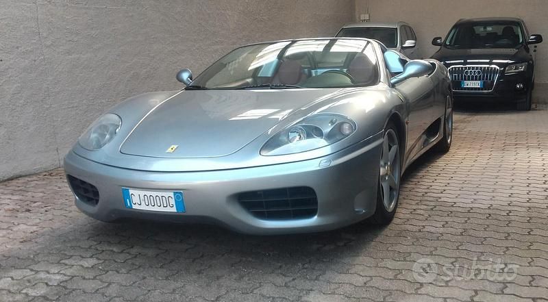 Usata Ferrari 360 400 CV (294 kW) 2003 Grigio Cabrio