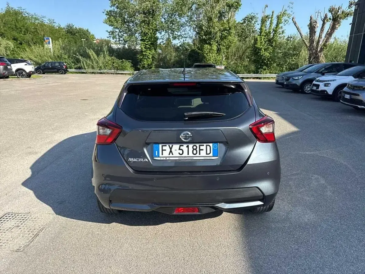 Usata Nissan Micra Acenta 71 CV (52 kW) 2019 Grigio Utilitaria