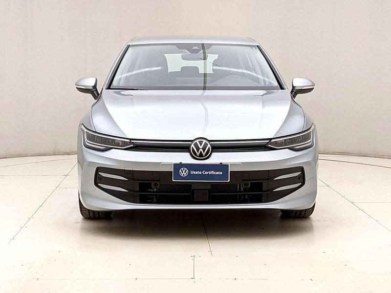Usata VW Golf VIII Life 116 CV (85 kW) 2025 Dolomite silver metallizzato