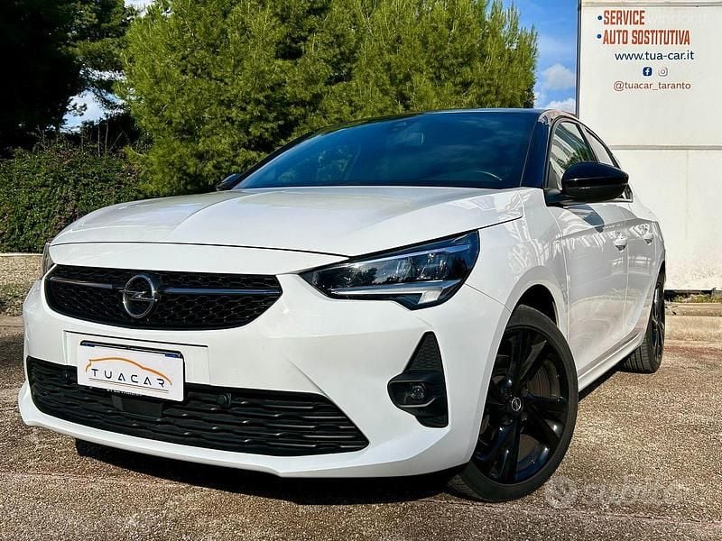Usata Opel Corsa GS Line 101 CV (74 kW) 2021 Bianco Berlina