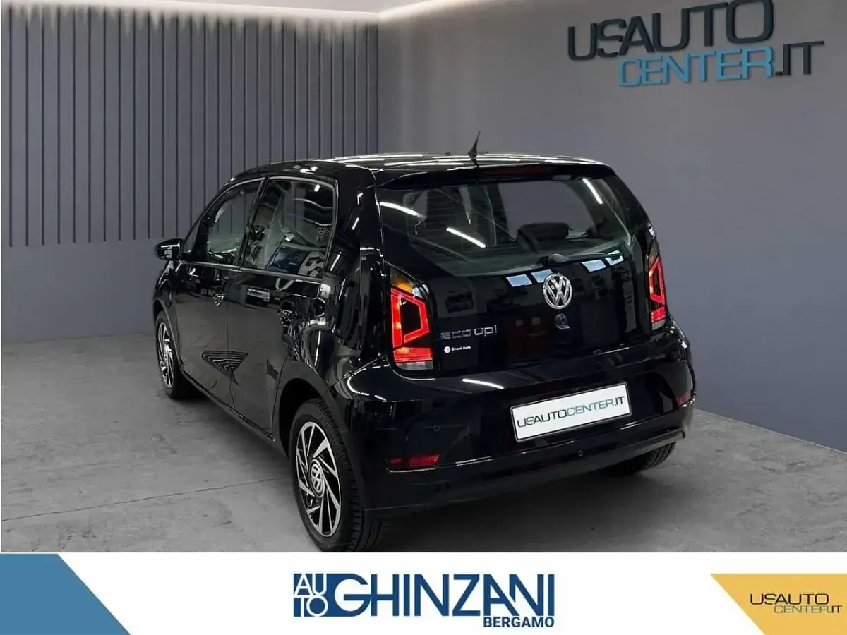 Usata VW up! Move 68 CV (50 kW) 2019 Nero Utilitaria