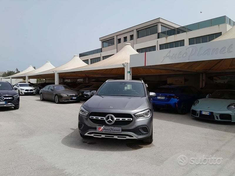 Usata Mercedes GLA200 150 CV (110 kW) 2023 Grigio SUV