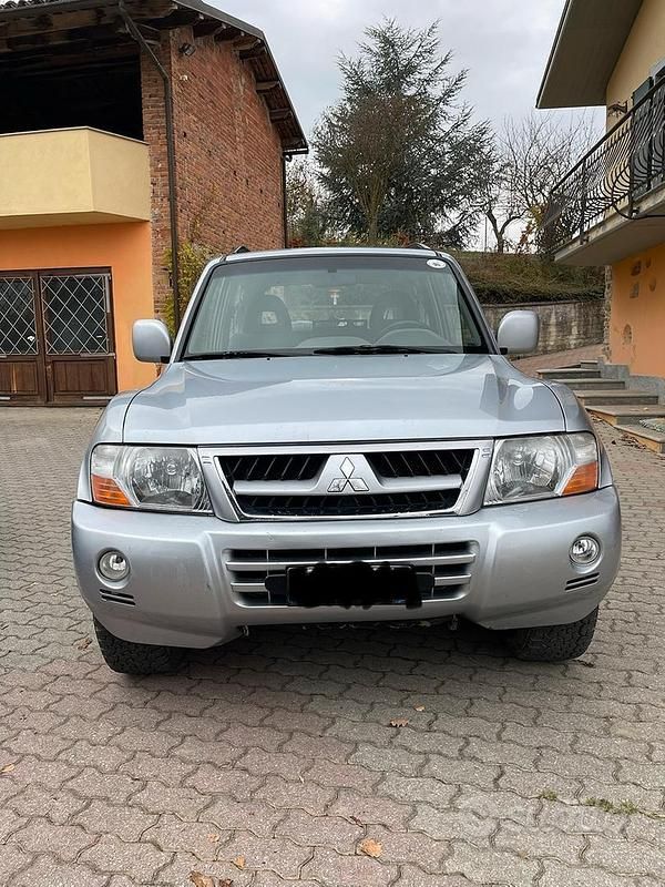 Usata Mitsubishi Pajero 2004 Grigio SUV