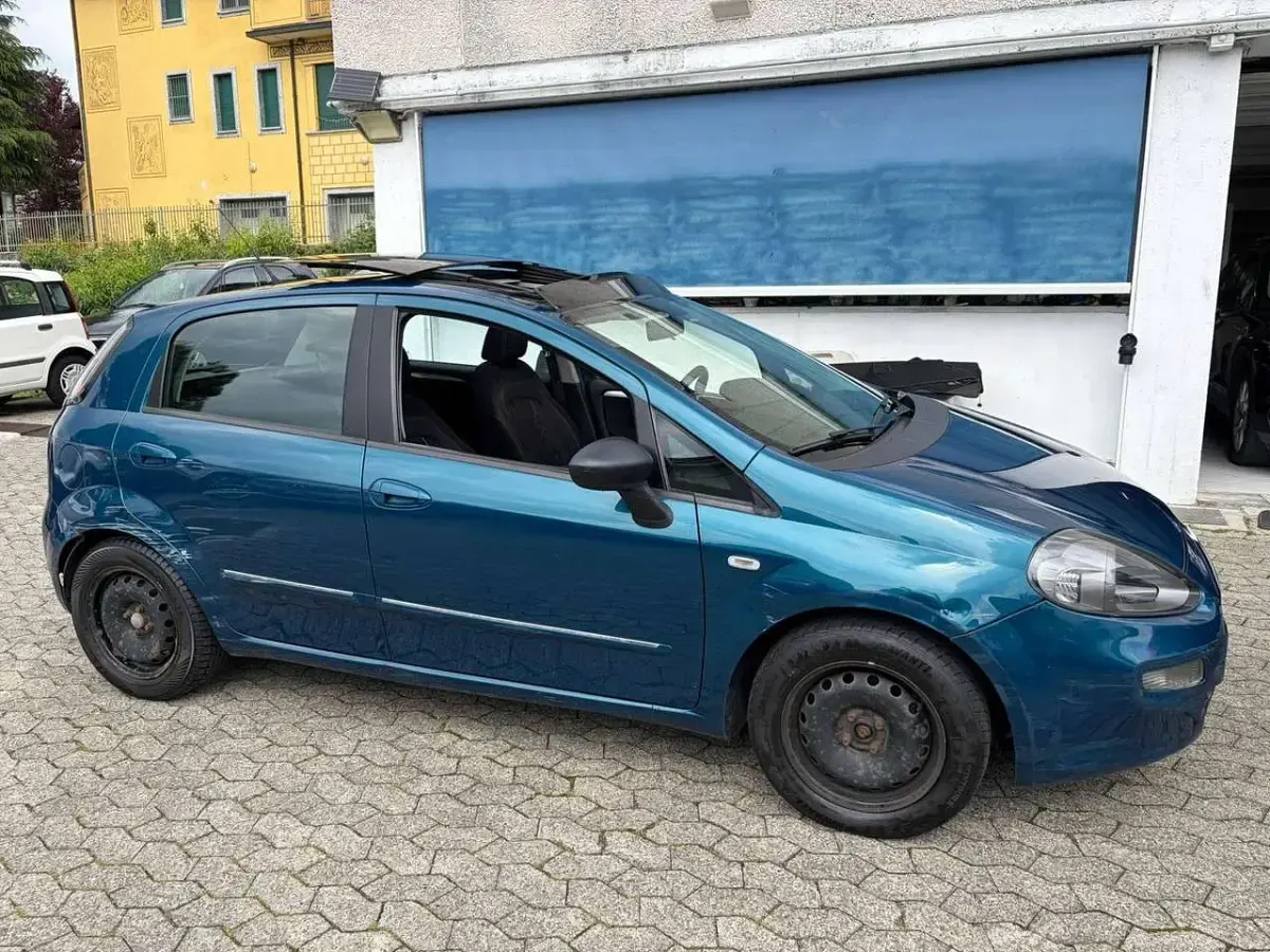 Usata Fiat Punto 84 CV (61 kW) 2012 Other Utilitaria