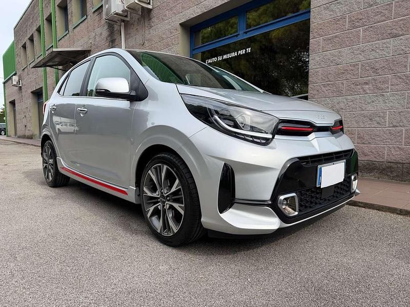 Usata Kia Picanto GT-Line 101 CV (74 kW) 2022 Argento Utilitaria