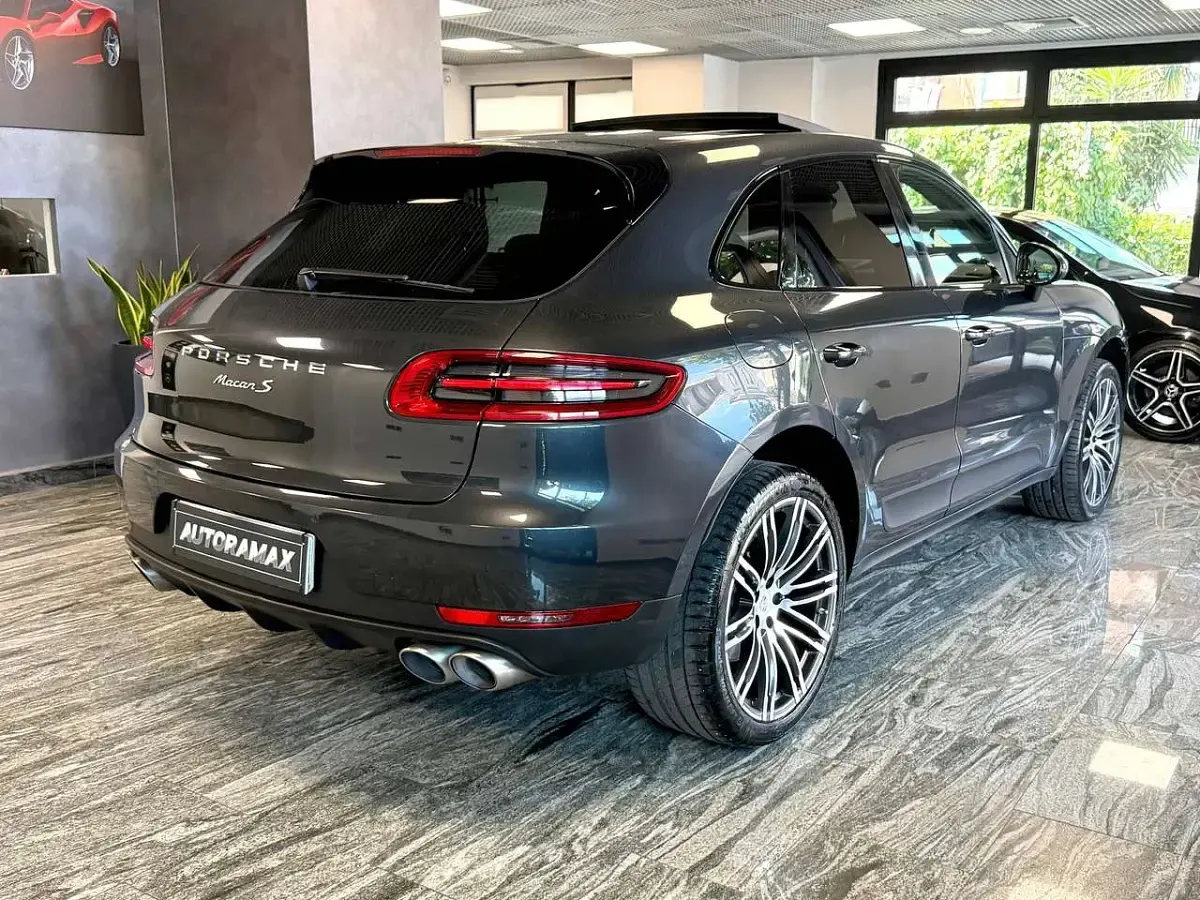 Usata Porsche Macan S 250 CV (183 kW) 2017 Vulcan grey SUV