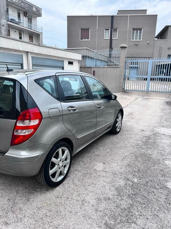 Usata Mercedes A180 Avantgarde 2007 Grigio Berlina