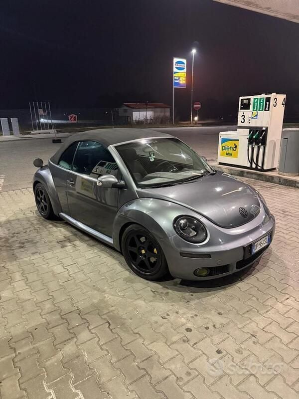 Grigio Usata 2008 VW Beetle Cabrio | 7200 € (Buon prezzo) - Immagine 1/4
