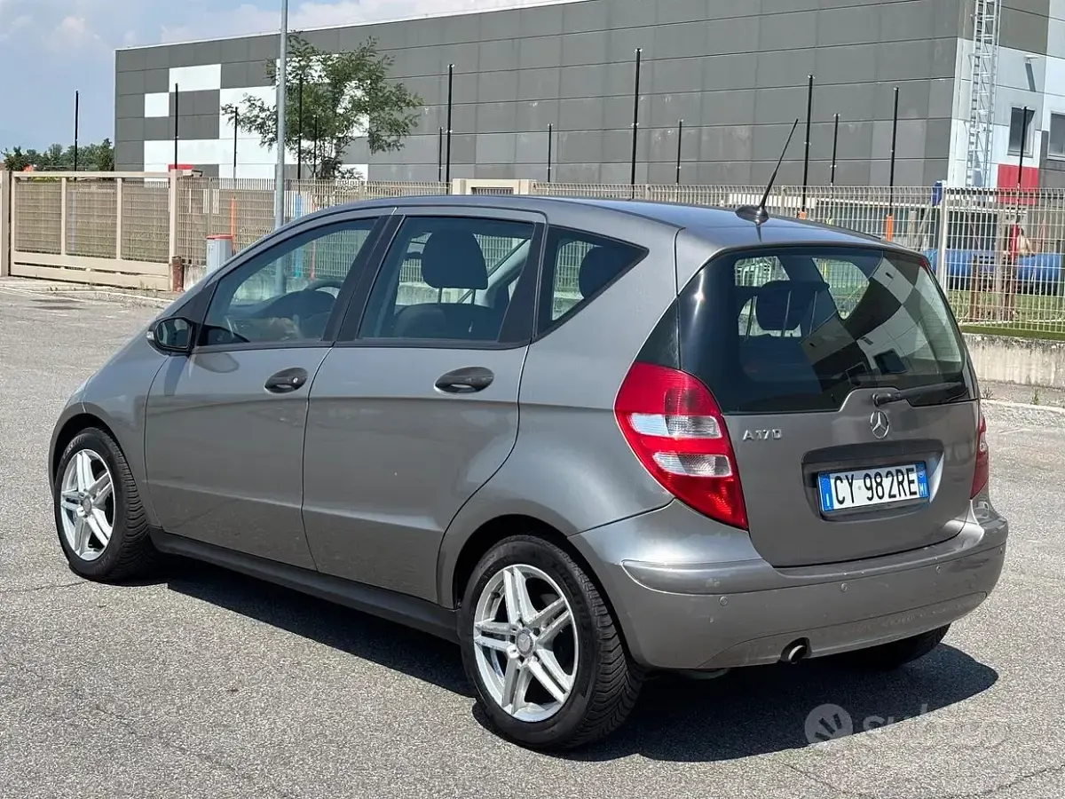 Usata Mercedes A170 116 CV (85 kW) 2005 Grigio Berlina