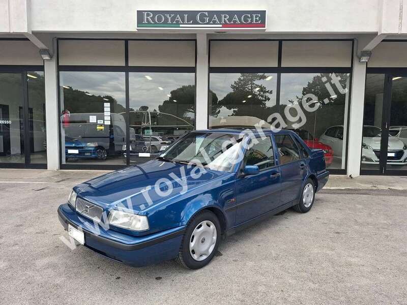 Usata Volvo 460 90 CV (66 kW) 1995 Pacific blue (325) Berlina