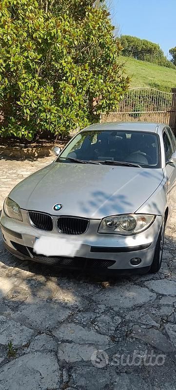 Usata BMW 118 122 CV (89 kW) 2006 Grigio Utilitaria