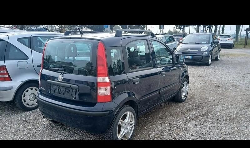 Usata Fiat Panda 69 CV (50 kW) 2012 Blu Utilitaria
