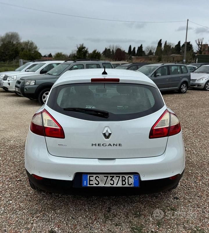 Usata Renault Mégane 97 CV (71 kW) 2013 Bianco Berlina