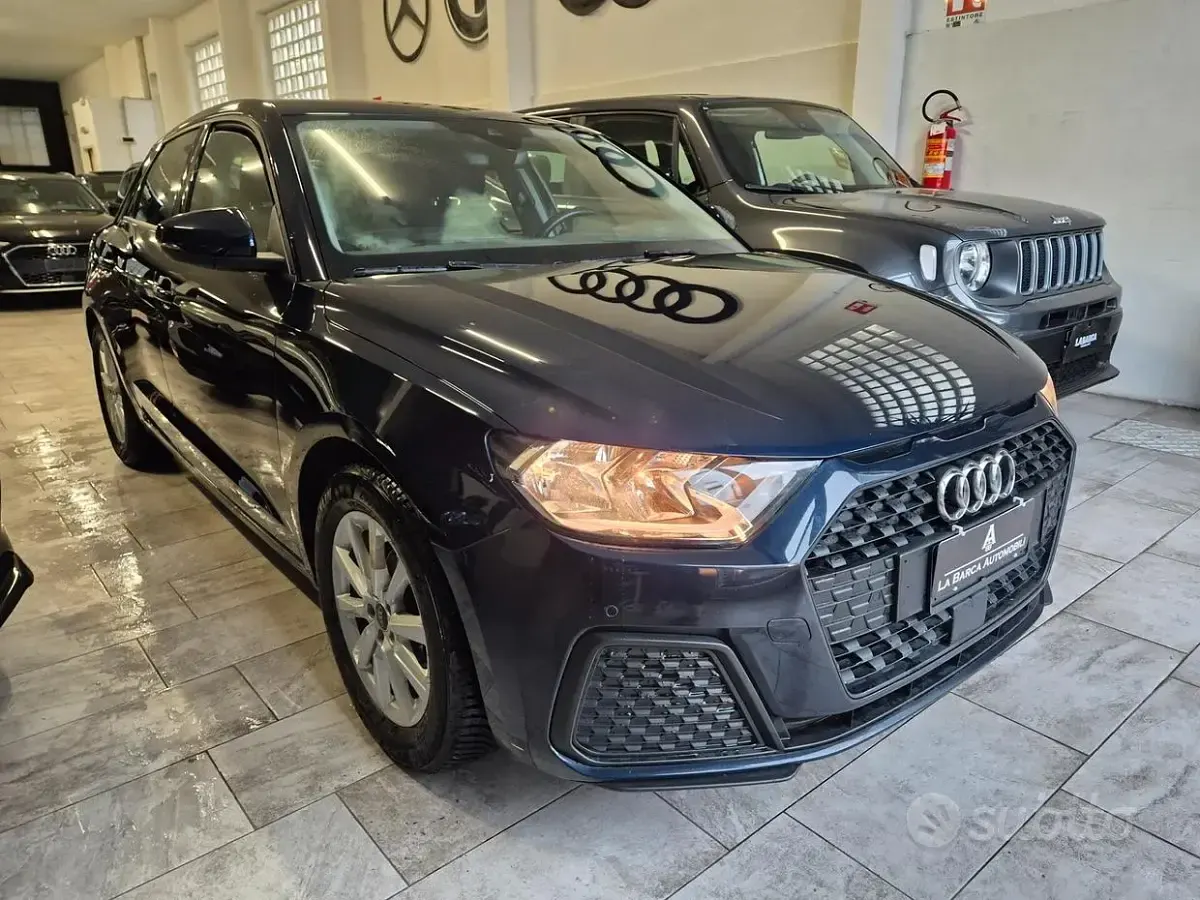 Occasion Audi A1 Admired 95 PK (69 kW) 2021 Blauw SUV