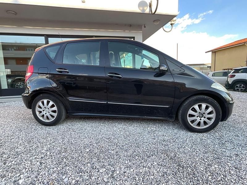 Usata Mercedes A180 Avantgarde 109 CV (80 kW) 2006 Nero Berlina