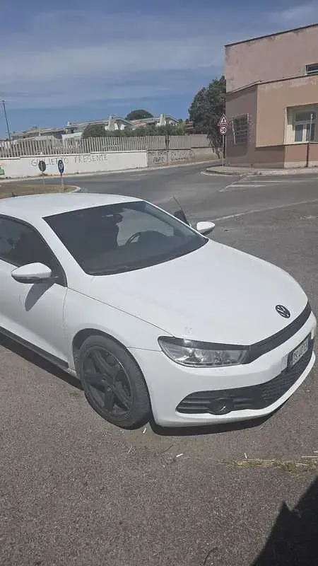 Usata VW Scirocco 140 CV (102 kW) 2009 Bianco Coupé