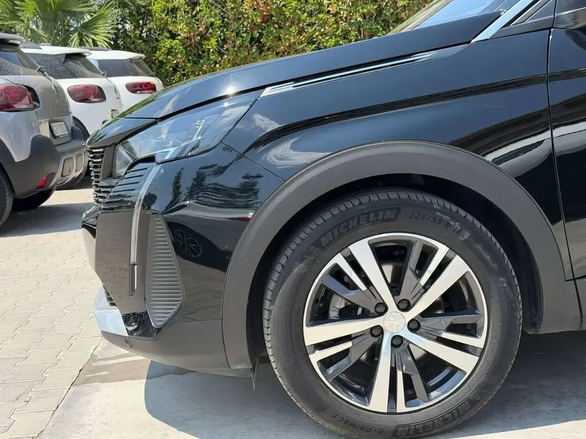 Usata Peugeot 3008 Allure 131 CV (96 kW) 2024 Nero SUV