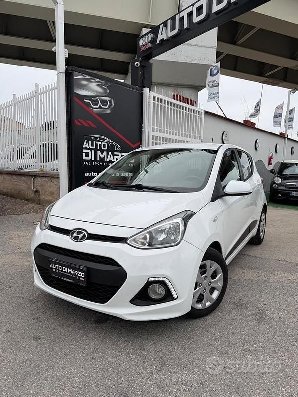 Usata Hyundai i10 Comfort 69 CV (50 kW) 2017 Bianco Utilitaria