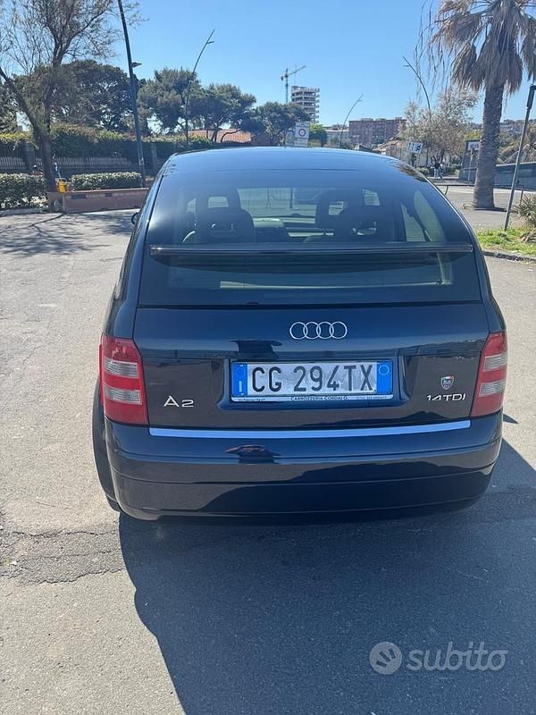 Usata Audi A2 75 CV (55 kW) 2003 Blu Utilitaria