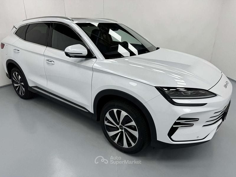 Nuova BYD Seal U Boost 218 CV (160 kW) 2025 Snow white SUV