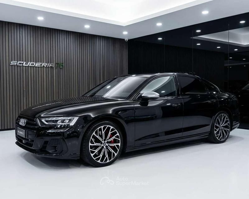 Usata Audi S8 Ambiente 571 CV (419 kW) 2023 Nero brillante Berlina