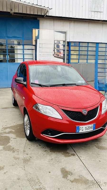 Usata 2016 Lancia Ypsilon S Due volumi | 9000 € (Buon prezzo) - Immagine 1/1