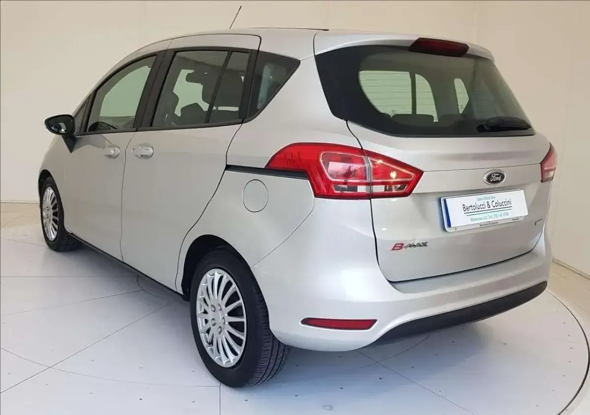 Usata Ford B-MAX Titanium 101 CV (74 kW) 2014 Argento metallizzato Monovolume