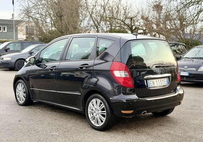 Occasion Mercedes A180 Avantgarde 109 ch (80 kW) 2009 Noir Monospace