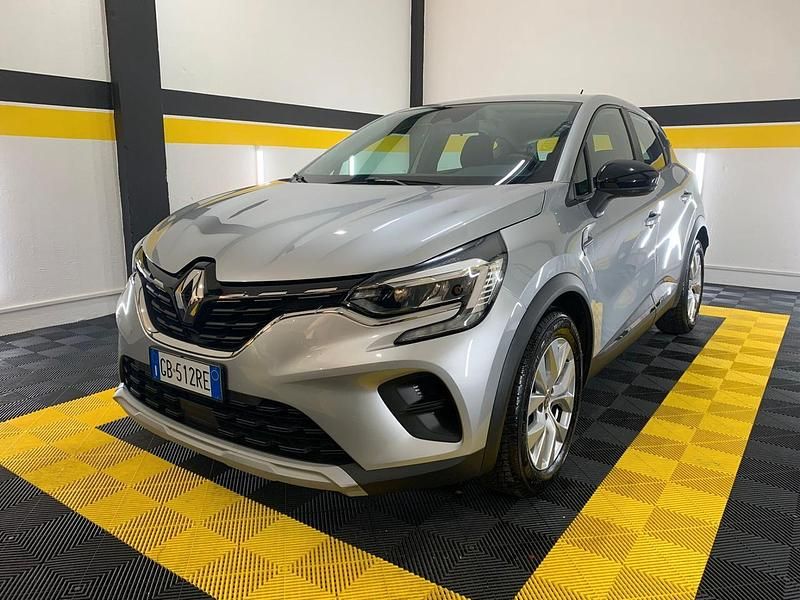 Usata Renault Captur Life 95 CV (69 kW) 2020 Argento SUV