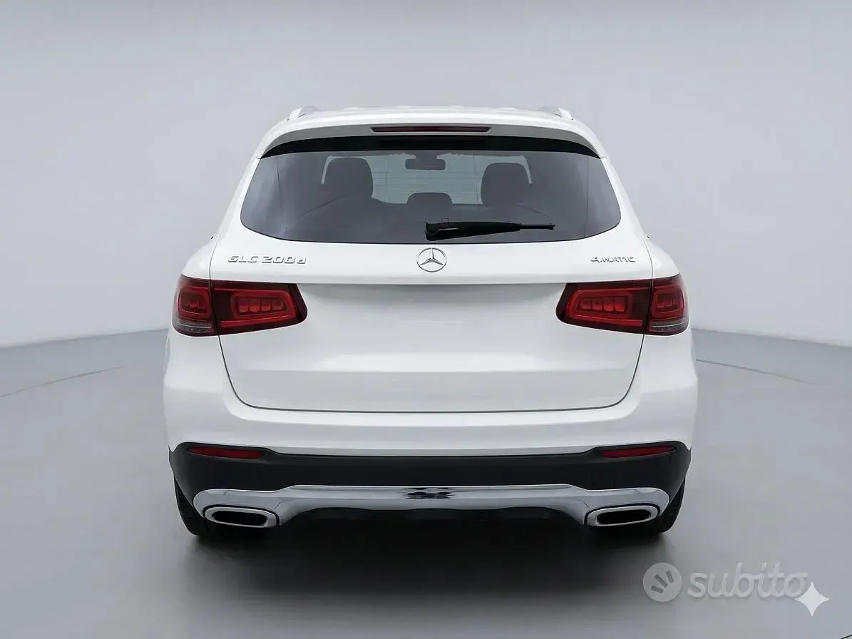 Usata Mercedes GLC200 Business 163 CV (119 kW) 2020 Bianco SUV