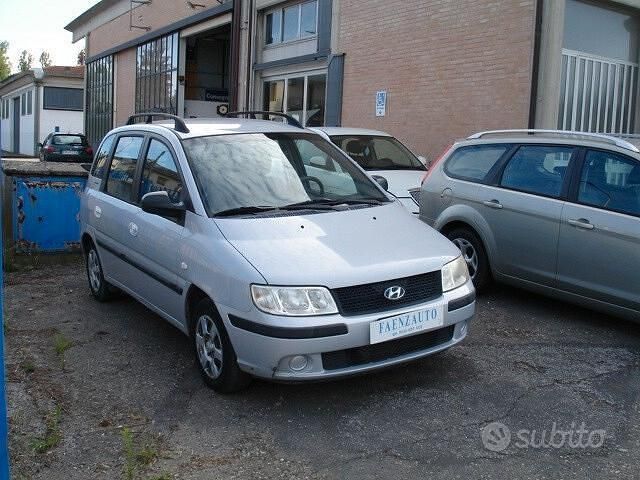 Usata Hyundai Matrix 110 CV (80 kW) 2006 Grigio Monovolume
